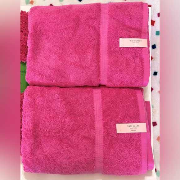 kate spade Other - NWT Kate Spade Pink Bath Towels- Set of 2 Pink